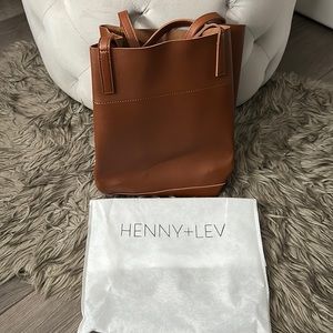 Henny + Lev - Danielle Tote Bag - Camel Color